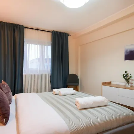Living At Its - Spacious 2 Bedroom On Calea Victoriei Apartment Bucharest
