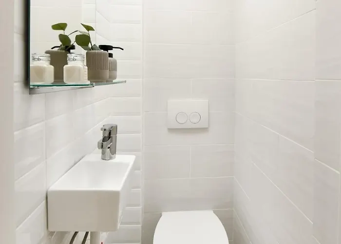 アパート Living At Its - Spacious 2 Bedroom On Calea Victoriei ブカレスト