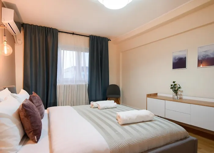 Living At Its - Spacious 2 Bedroom On Calea Victoriei Apartment Bukarest