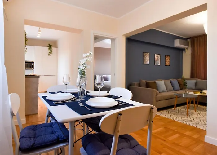 Living At Its - Spacious 2 Bedroom On Calea Victoriei Apartment Bukarest